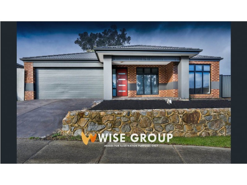 10 Eyre Place, Pakenham VIC 3810