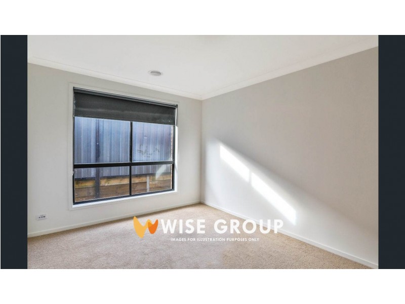 10 Eyre Place, Pakenham VIC 3810