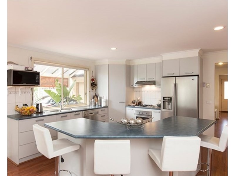 28 Red Oak Terrace, Lyndhurst VIC 3975