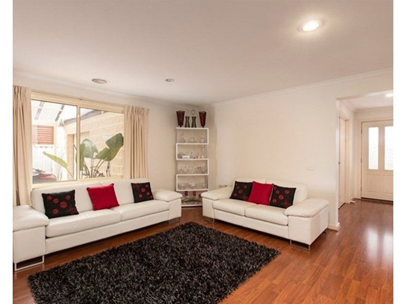 28 Red Oak Terrace, Lyndhurst VIC 3975