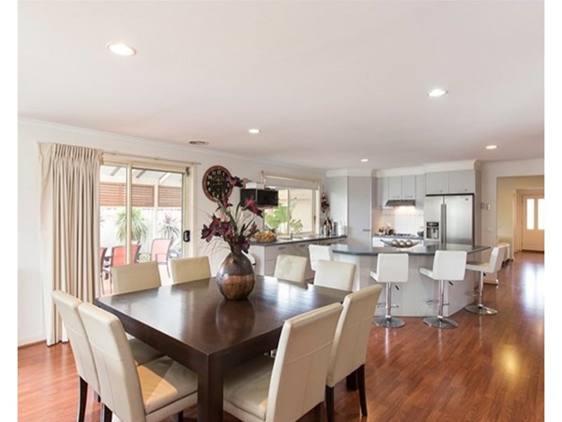 28 Red Oak Terrace, Lyndhurst VIC 3975