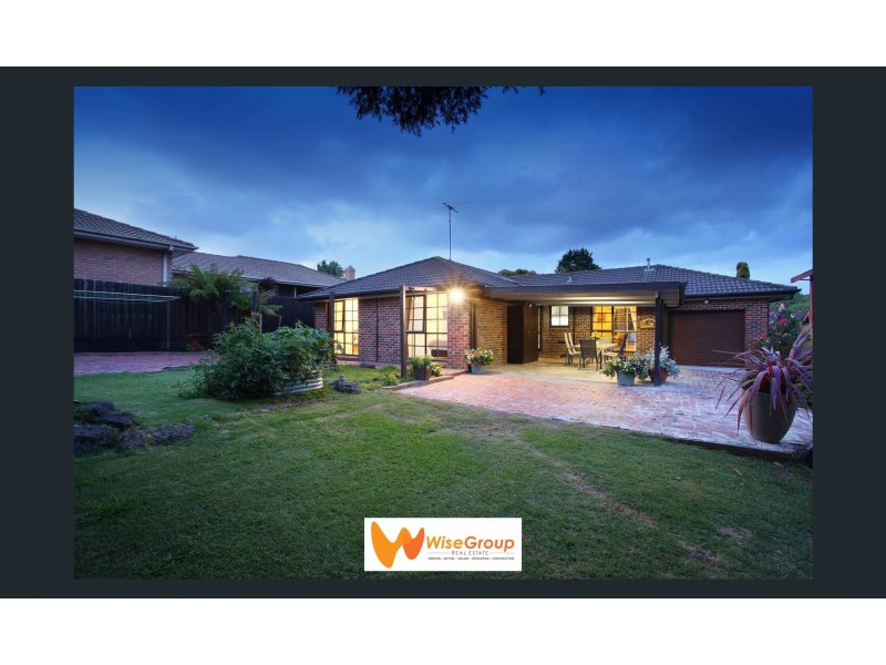 3 Reginald Close, Berwick VIC 3806