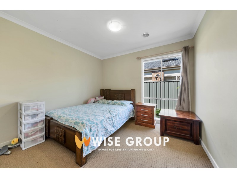 26 Chantenay Parade, Cranbourne North VIC 3977