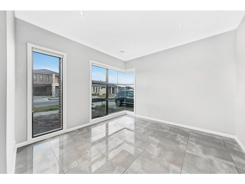 14 Mantello Street, Lyndhurst VIC 3975