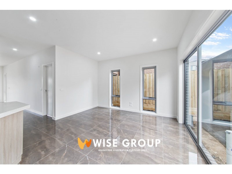 2 Stonethwaite Lane, Clyde North VIC 3978