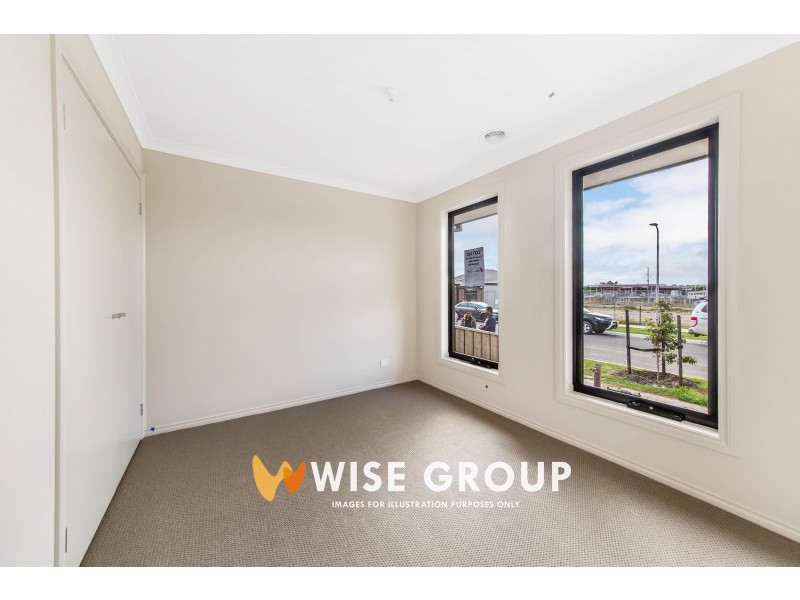 12 Hunt Way, Pakenham VIC 3810