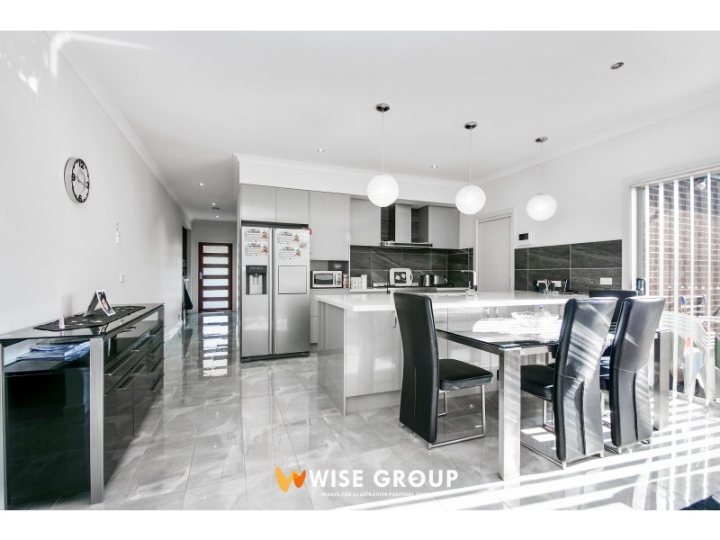 2 Gardens Vista, Lynbrook VIC 3975