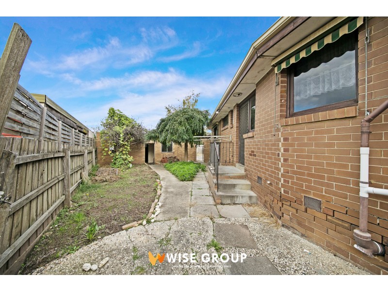 6 Sweet gum Av, Narre Warren VIC 3805