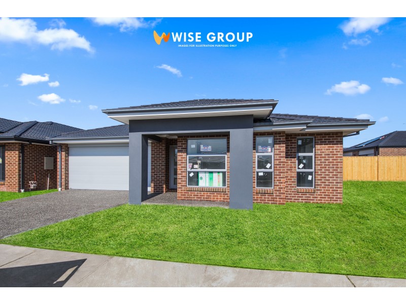 8 Strickland Street, Cranbourne West VIC 3977