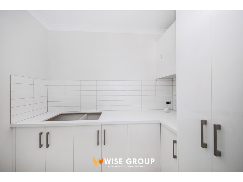 8 Strickland Street, Cranbourne West VIC 3977