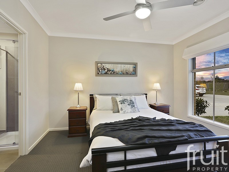 5 PESCIA COURT, Leopold VIC 3224