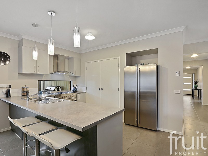 5 PESCIA COURT, Leopold VIC 3224