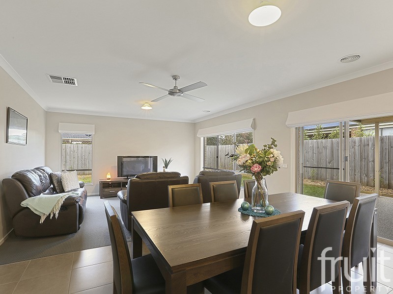 5 PESCIA COURT, Leopold VIC 3224