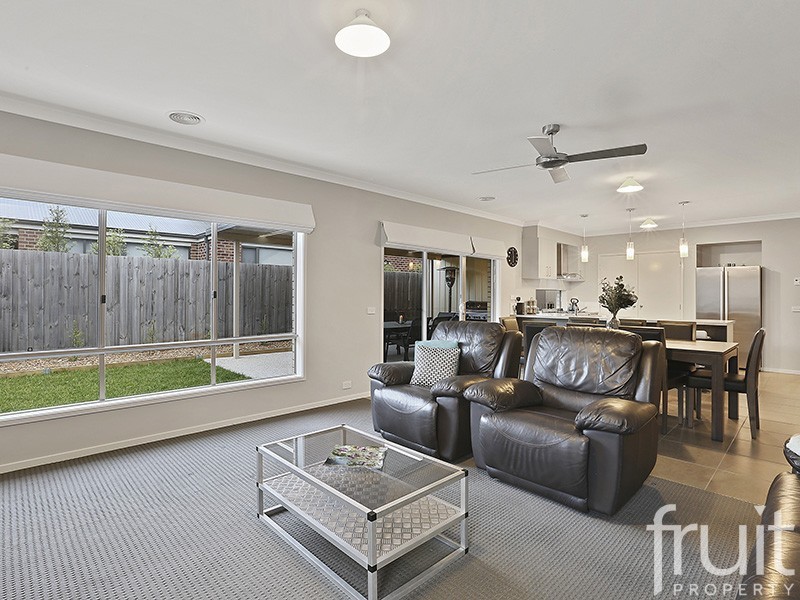 5 PESCIA COURT, Leopold VIC 3224