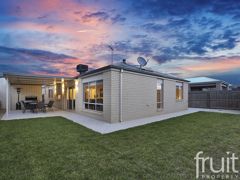 5 PESCIA COURT, Leopold VIC 3224