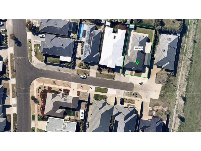 5 PESCIA COURT, Leopold VIC 3224