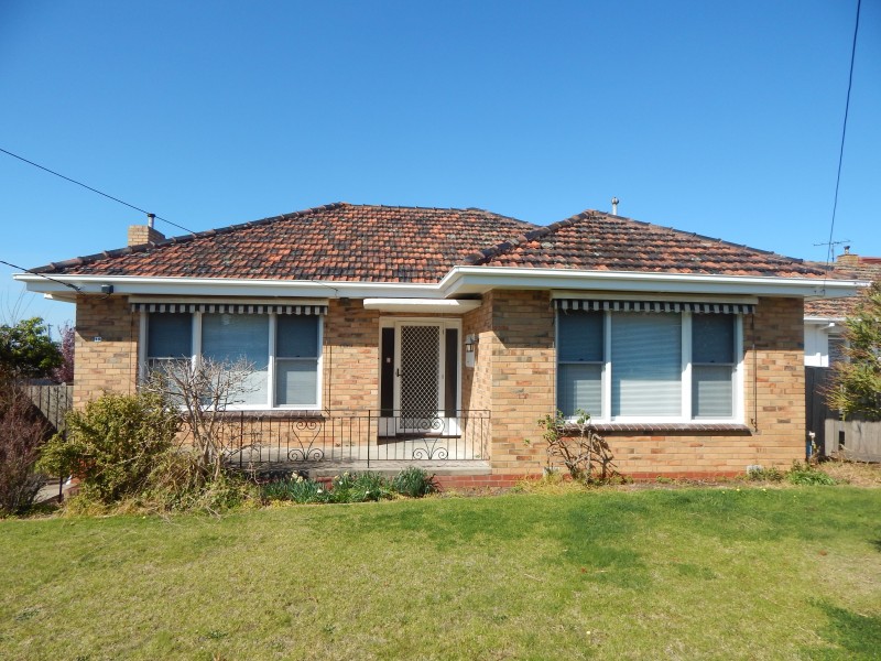 19 Hamlyn Avenue, Hamlyn Heights VIC 3215