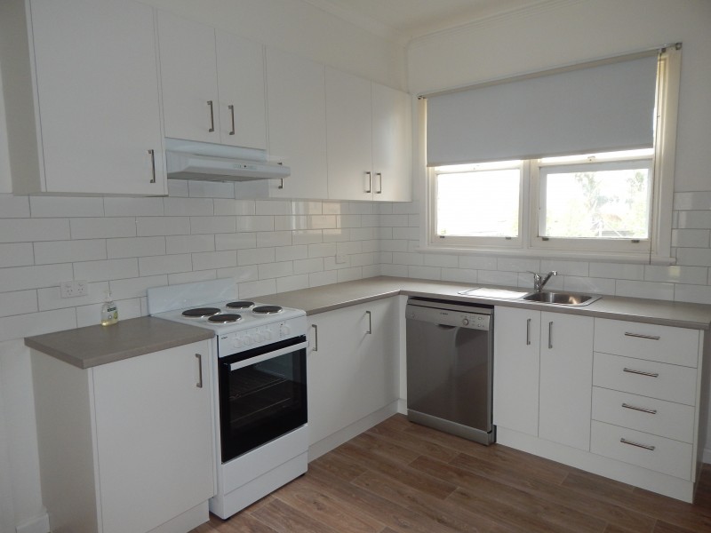 19 Hamlyn Avenue, Hamlyn Heights VIC 3215