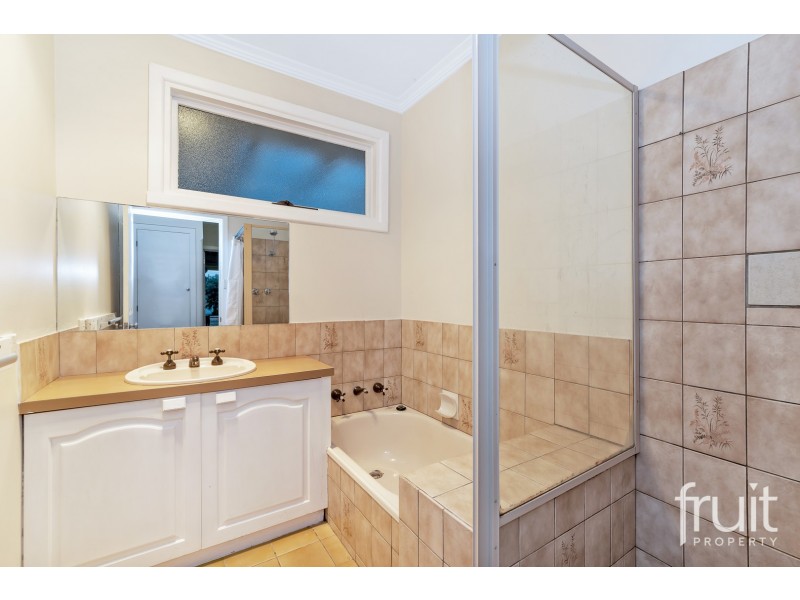 26 Glover Street, Newcomb VIC 3219