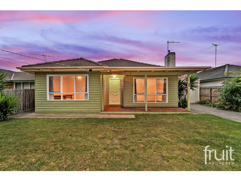 26 Glover Street, Newcomb VIC 3219