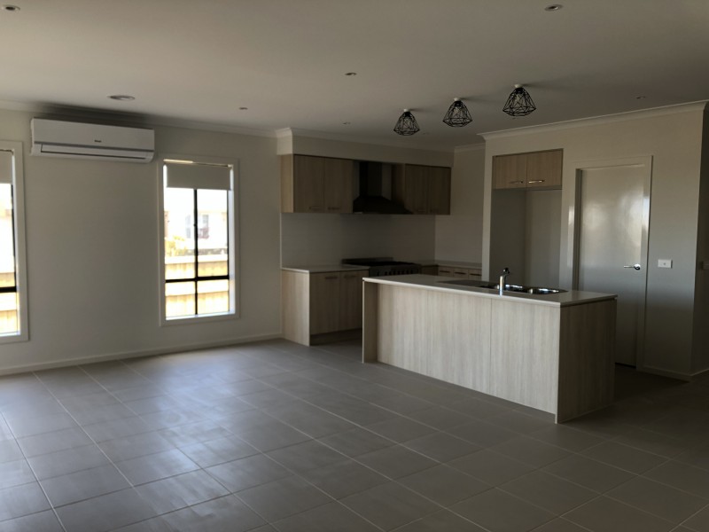 2 Scentbark Street, Torquay VIC 3228