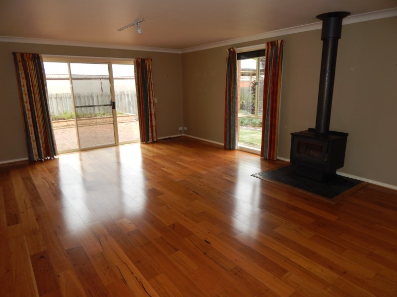 24 Homewood Lane, Highton VIC 3216