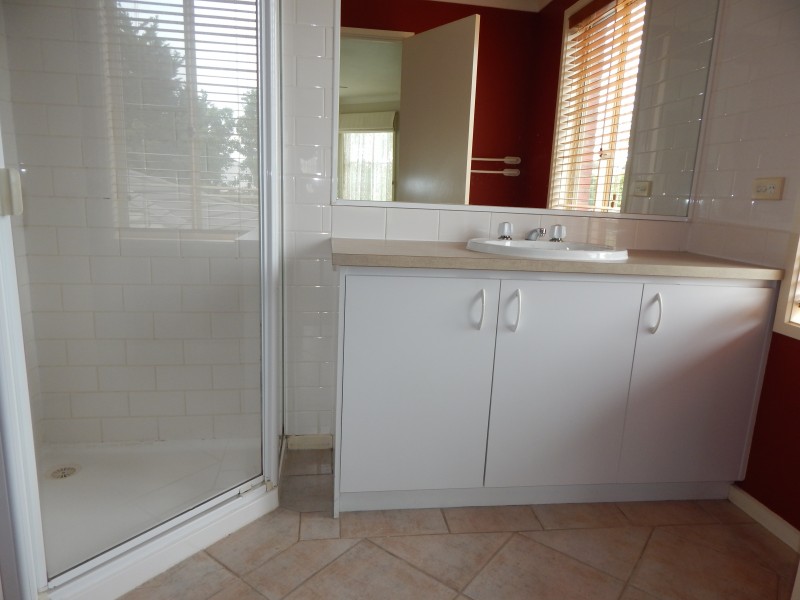 24 Homewood Lane, Highton VIC 3216