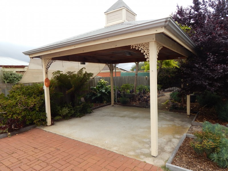 24 Homewood Lane, Highton VIC 3216