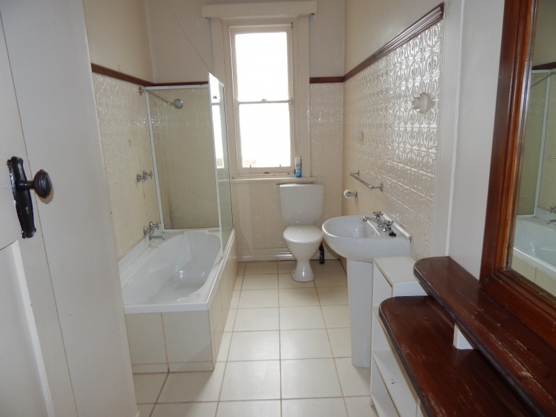 30 Villamanta Street, Geelong West VIC 3218