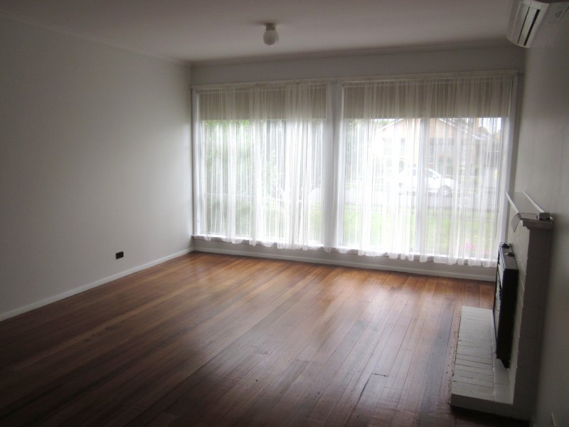 12 Olney Avenue, Thomson VIC 3219