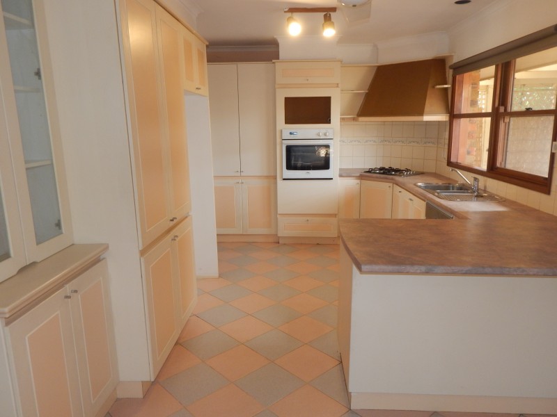 5 Winston Court, Grovedale VIC 3216