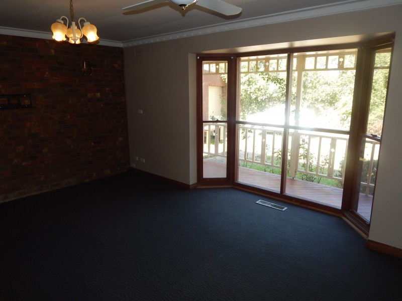 5 Winston Court, Grovedale VIC 3216