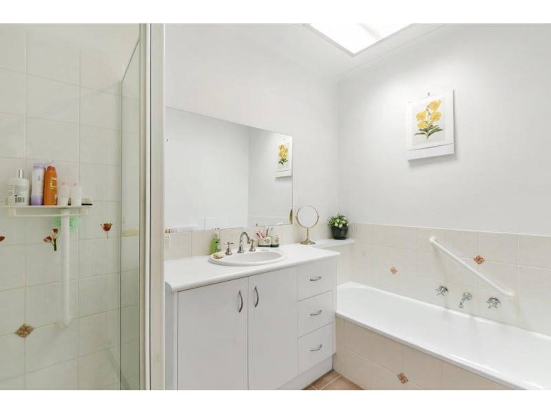 2/18-20 Lochard Drive, Torquay VIC 3228
