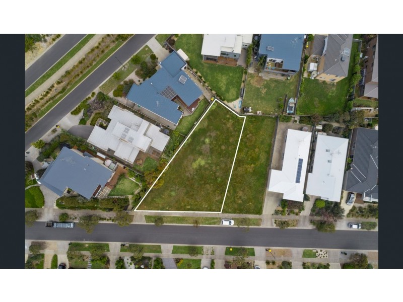23 Shorebreak Street, Torquay VIC 3228