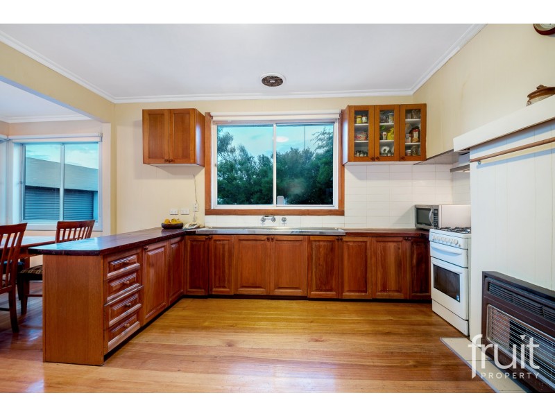 4 ALMA COURT, Newcomb VIC 3219