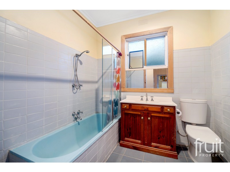 4 ALMA COURT, Newcomb VIC 3219
