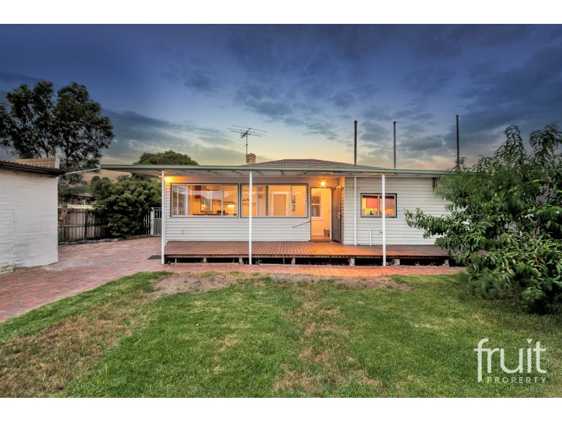 4 ALMA COURT, Newcomb VIC 3219