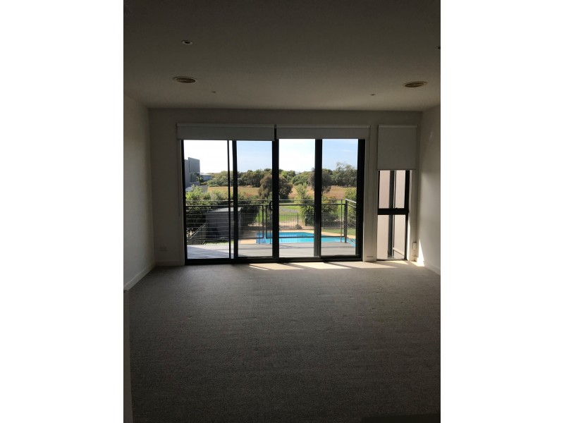 16 Coast Drive, Torquay VIC 3228