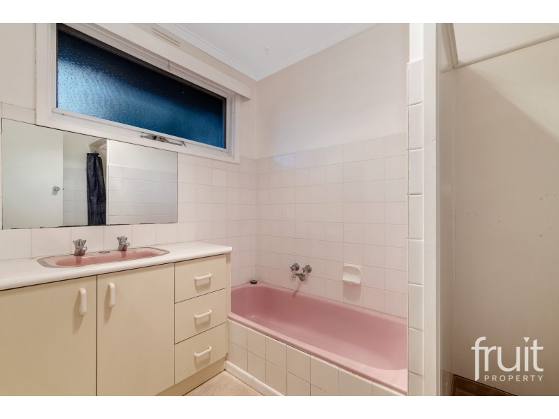 57 BOUNDARY ROAD, Newcomb VIC 3219