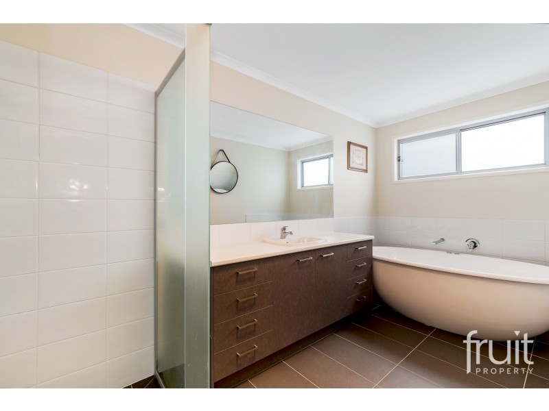 8 Lahinch Mews, Torquay VIC 3228