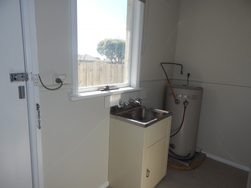 4/1 Charles Street, Newcomb VIC 3219