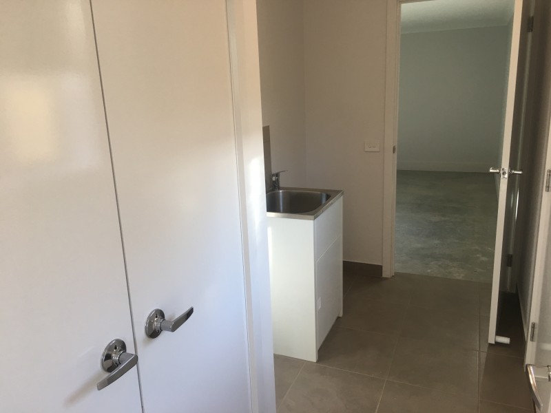 2/12 Detroit Crescent, Corio VIC 3214