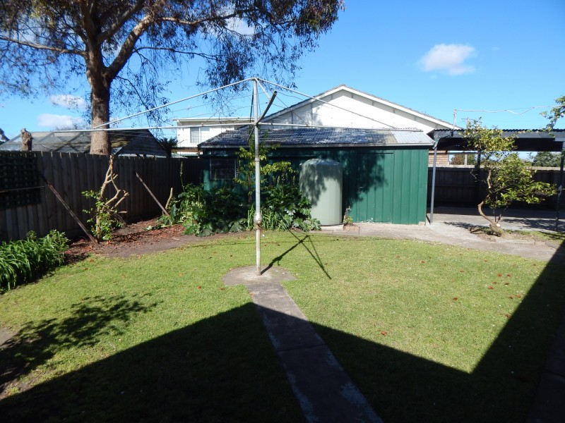 17 Ash Road, Leopold VIC 3224