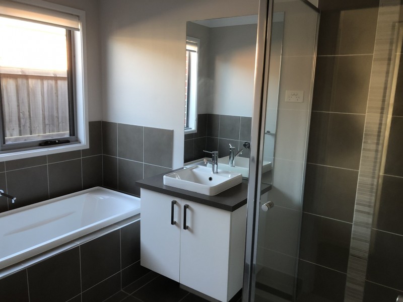 28 Sunnymead Avenue, Torquay VIC 3228