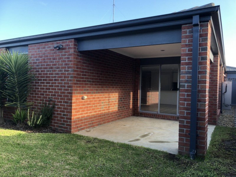 28 Sunnymead Avenue, Torquay VIC 3228