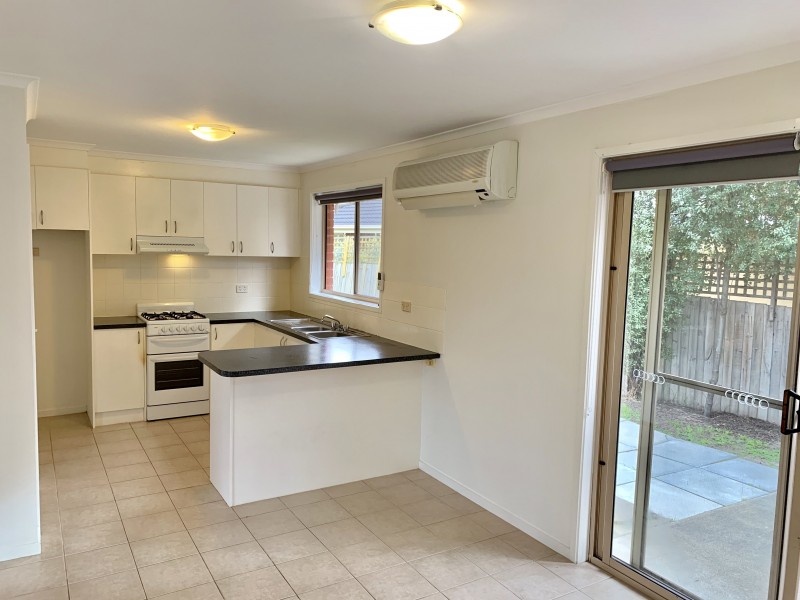 2/25 Fontaine st, Grovedale VIC 3216