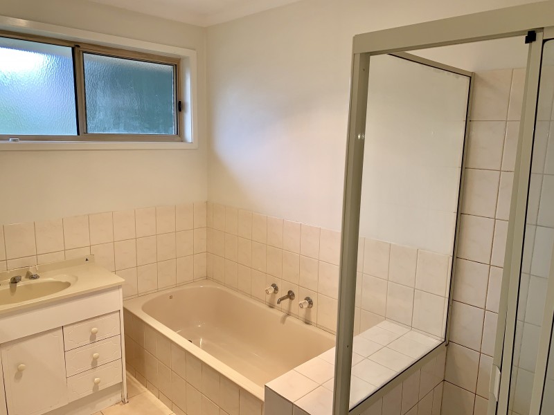 2/25 Fontaine st, Grovedale VIC 3216