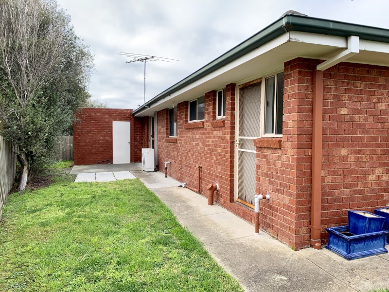 2/25 Fontaine st, Grovedale VIC 3216