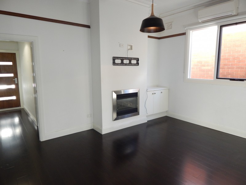 206 Shannon Avenue, Geelong West VIC 3218