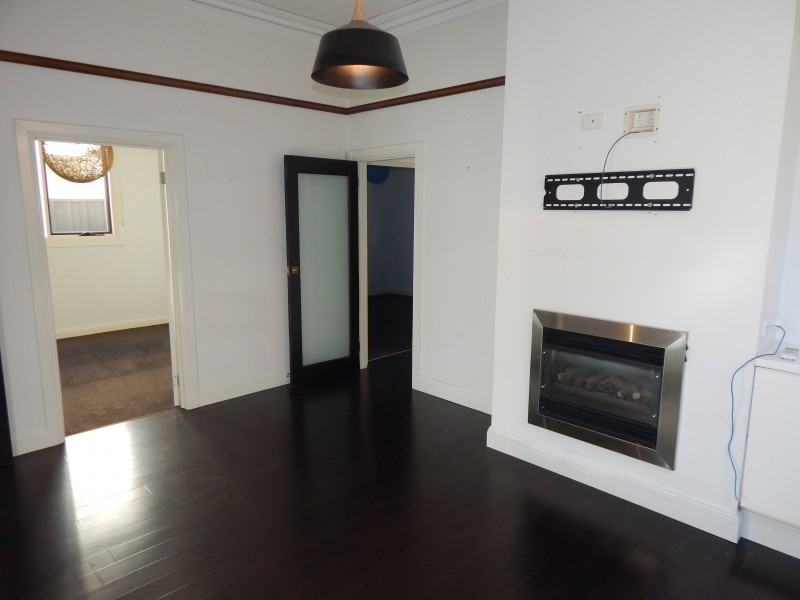 206 Shannon Avenue, Geelong West VIC 3218